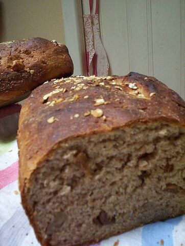 File:Date and walnut bread.jpg