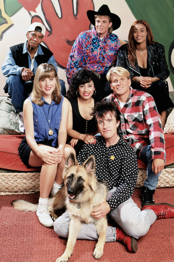 Dominic Griffin, Tami Roman, Jon Brennan, Beth Stolarczyk, Aaron Behle, Irene Berrera, David Edwards and their dog the initial cast of The Real World: Los Angeles