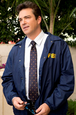Howard, MC, S1x04