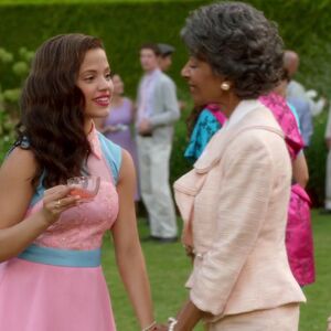 Queen Leah Gallery Descendants Wiki Fandom