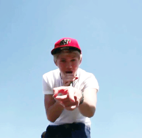 File:Tumblr m37zjywpTE1rs55b4o1 500.gif