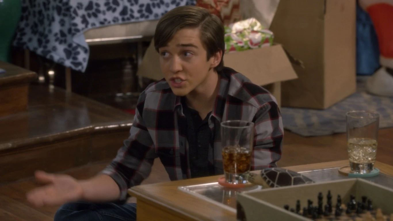 Jackson Fuller Season 4 Image Gallery Fuller House Wikia Fandom