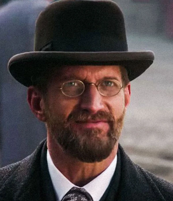 James Gordon The Greatest Showman Wiki FANDOM powered by Wikia