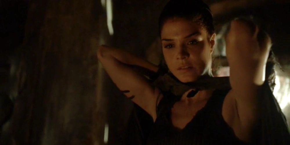 Image - The-100-S4-episode-2-Octavia.png | The 100 Wiki | FANDOM