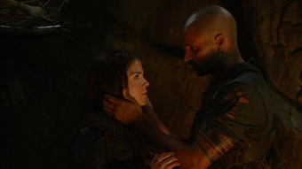 Octavia And Lincoln The 100 Wiki Fandom