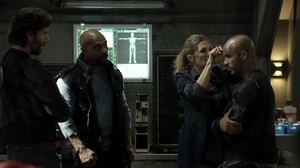 The100 S3 Watch The Thrones Marcus Pike Abby Lincoln