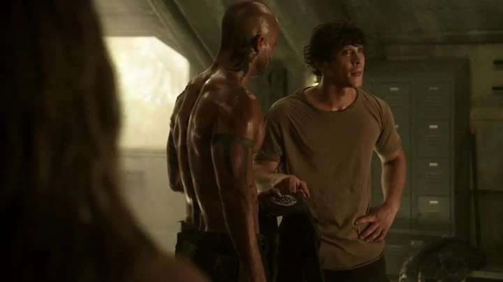 The 100 Staffel 3 Start