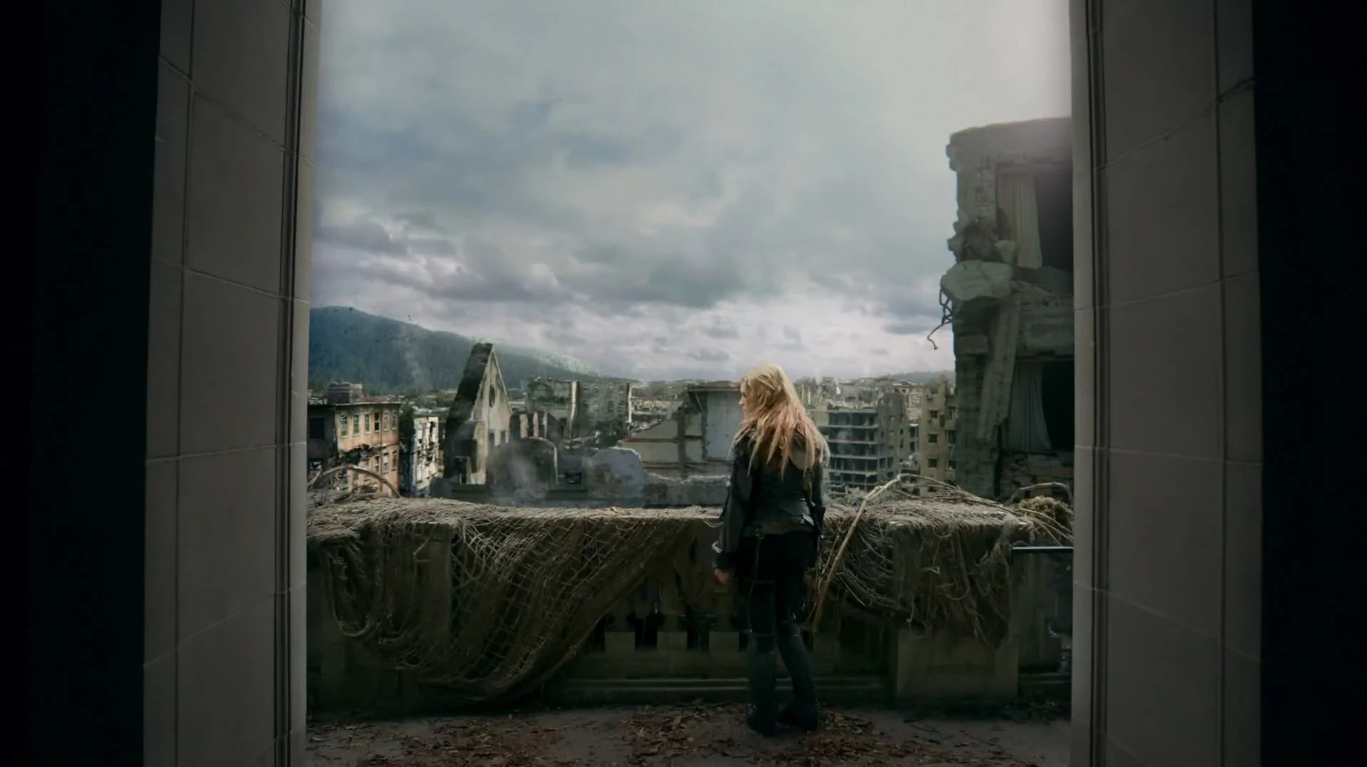 Image - S03e03 Polis from tower balcony.jpg | The 100 Wiki | FANDOM