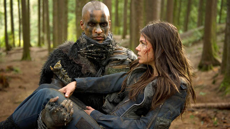 The-100-exclusive-photo-grounder.jpg