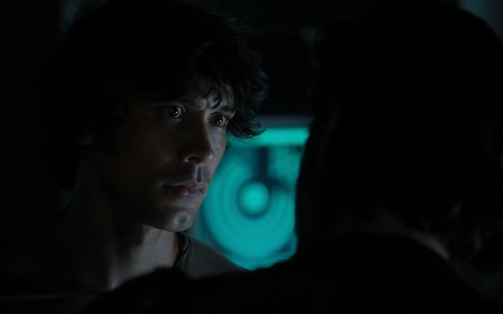 Image - The100 S3 Watch The Thrones Bellamy 4.jpg | The 100 Wiki