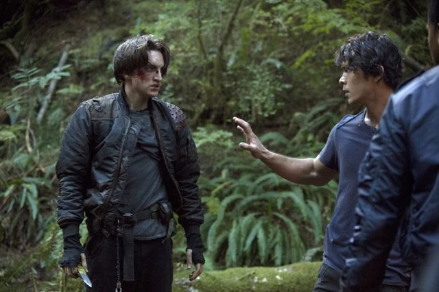 The 100 Season 1 Episode 2