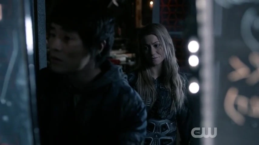 Image - The-100-Season-3-Episode-14-harper & monty.jpg | The 100 Wiki