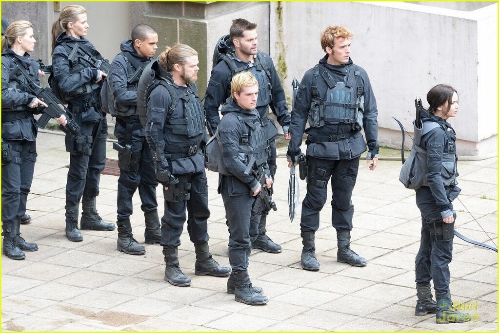 Image - Star squad 451 -4.jpeg | The Hunger Games Wiki | FANDOM powered ...