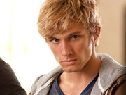 Alex pettyfer
