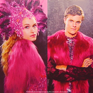Chariot Costumes The Hunger Games Wiki Fandom