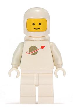 lego spaceman broken helmet