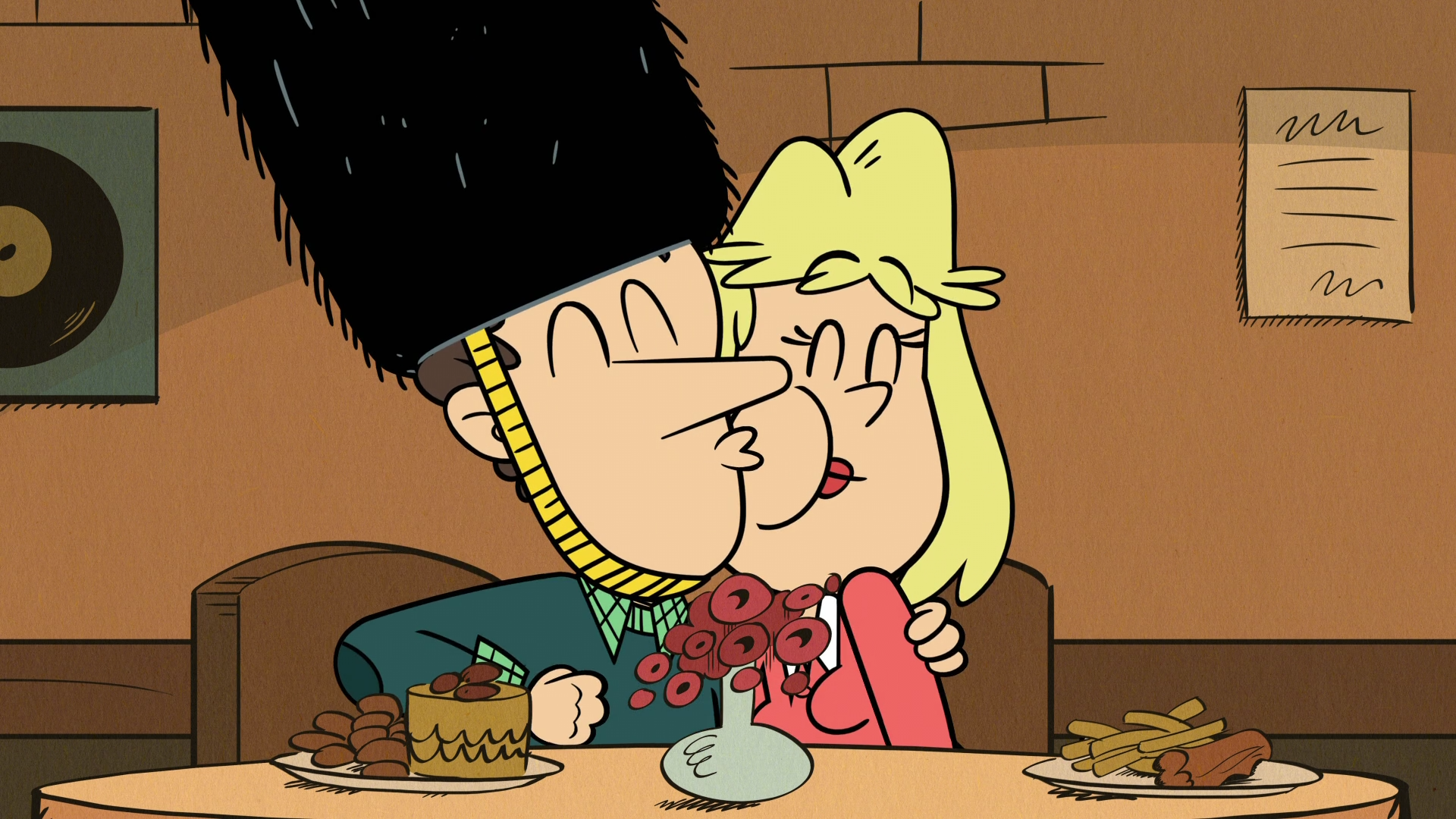 Rita house. The Loud House Rita. The Loud House Rita Loud. The Loud House l is for Love. The Loud House Rita and Lynn SR.