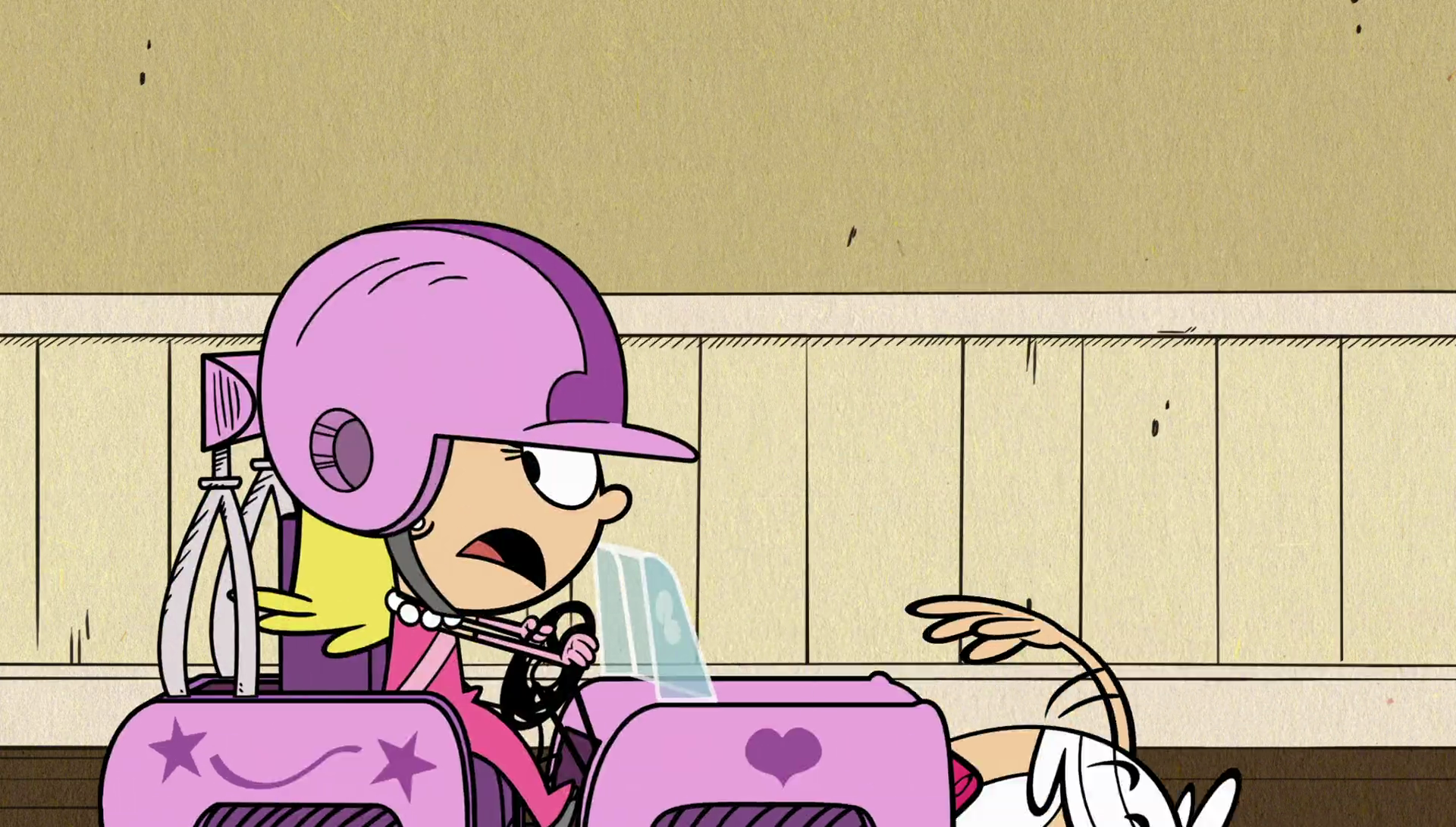 Image S1e09b Lola Runs Over Lincolnpng The Loud House Encyclopedia Fandom Powered By Wikia 