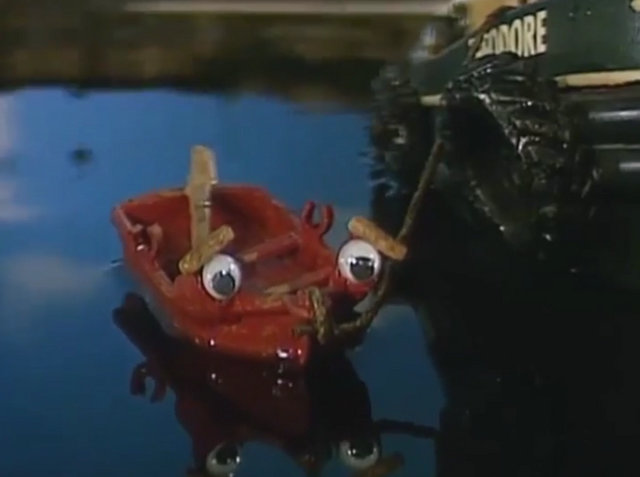 File:R.BoatAndTheQueen94.png