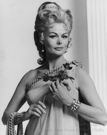 Dee hartford