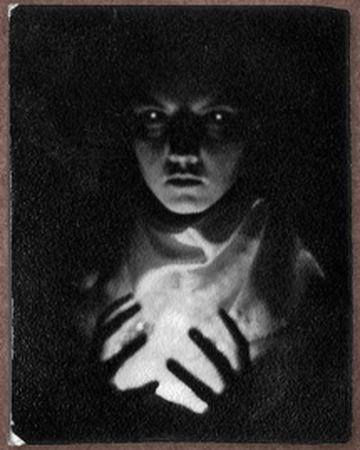 Emma Bloom The Peculiar Children Wiki Fandom