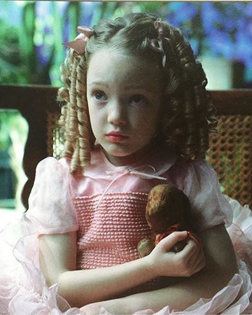 Claire Densmore Film The Peculiar Children Wiki Fandom
