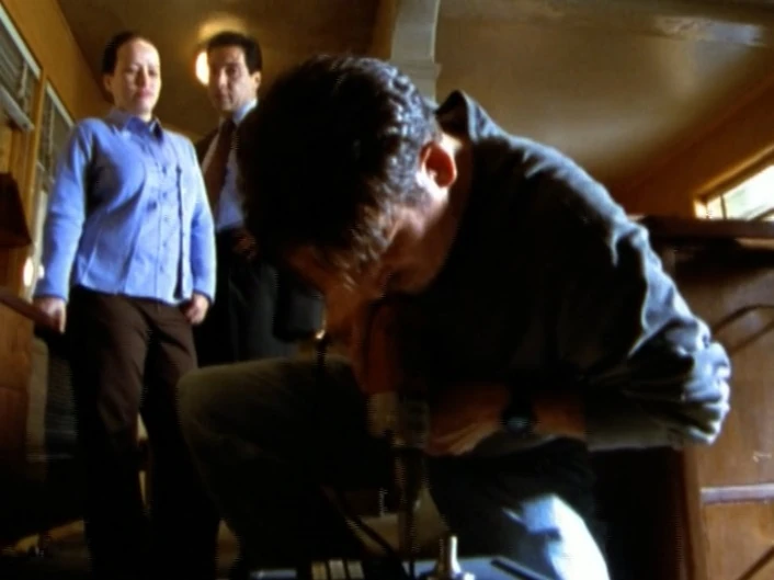 The Shield Season 3 Episode 1