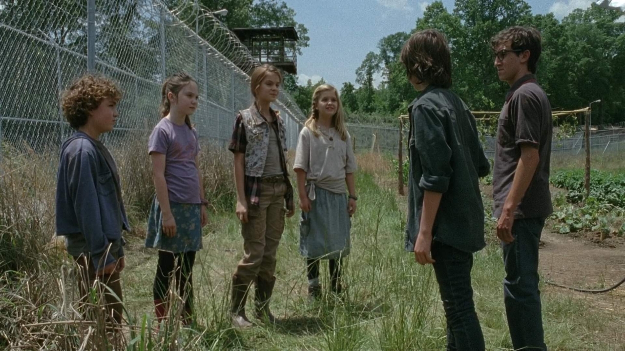 Lizzie Samuels | The Walking Dead Wiki | FANDOM powered by Wikia Lizzie Samuels | The Walking Dead Wiki | FANDOM powered by Wikia