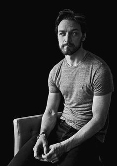F535578739384b5adfdeeee5997b2734--british-boys-british-actors