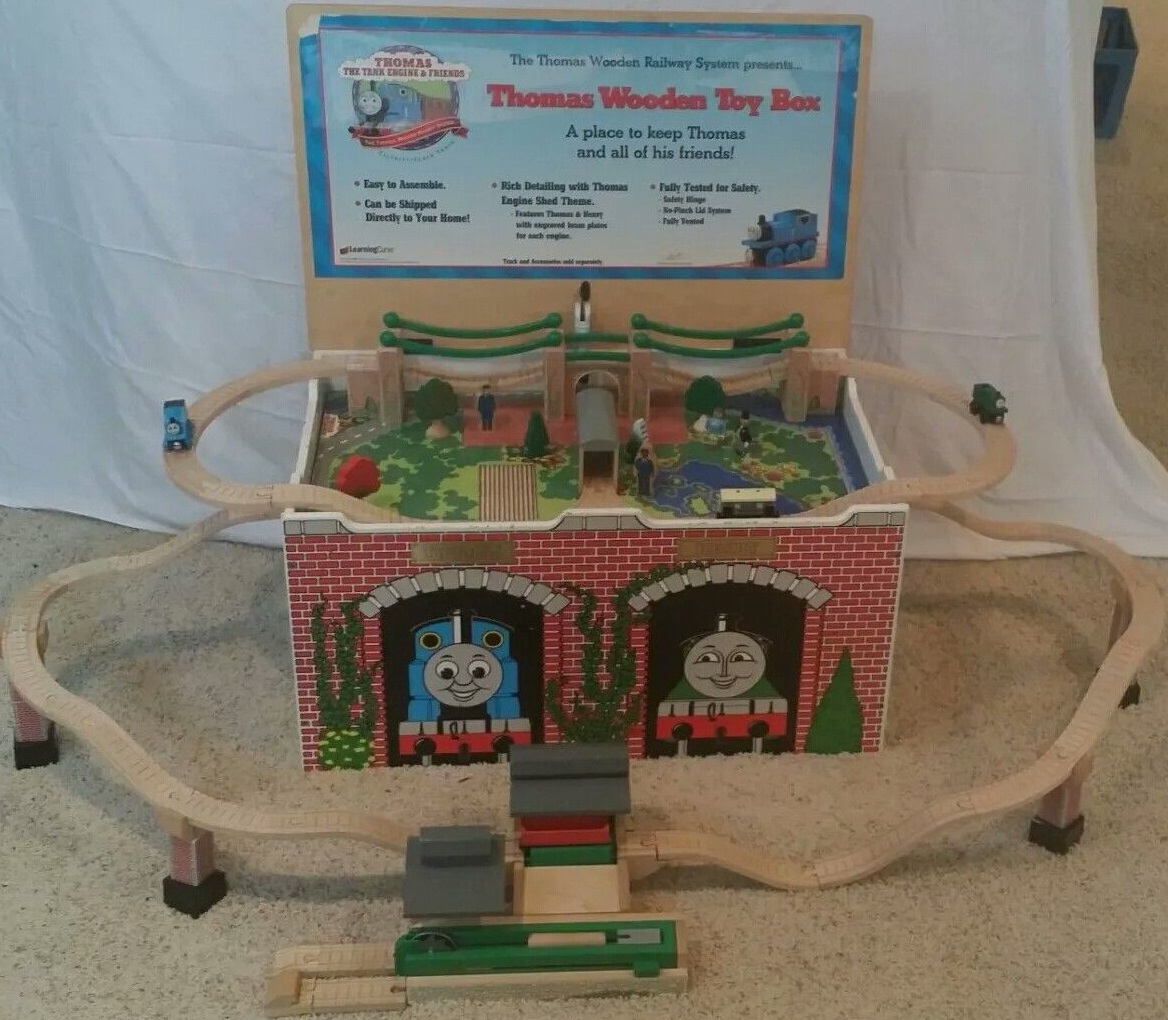 thomas toy box wooden