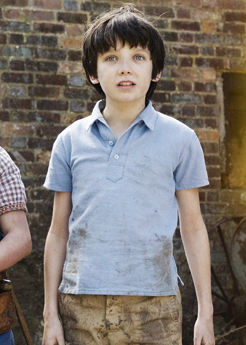 Asa Butterfield Films Et Programmes Tv Image - Asa Butterfield (Nanny McPhee).jpg | Wiki Tim burton | FANDOM