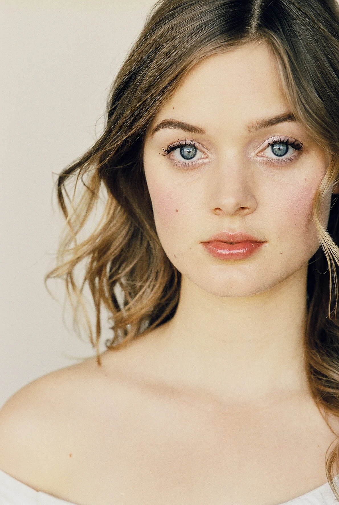 Bella Heathcote | Tim Burton Wiki | FANDOM powered by Wikia