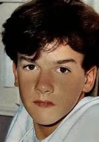 Robert Oliveri | Tim Burton Wiki | FANDOM powered by Wikia