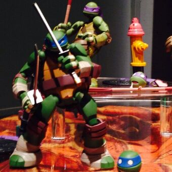 revoltech leonardo