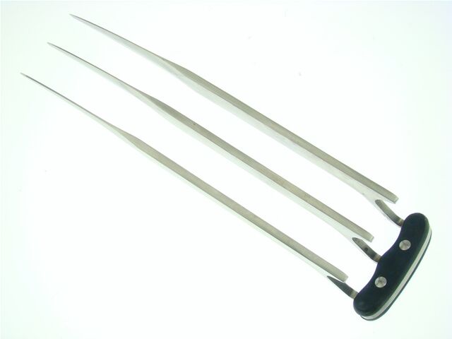 File:Clawz.jpg