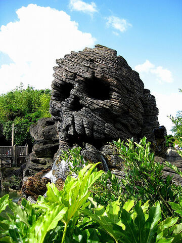 File:Pirates's skull.jpg