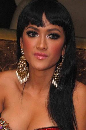 98 Hantu Jamu Gendong Julia Perez HD Terbaik 98 Hantu Jamu Gendong Julia Perez HD Terbaik