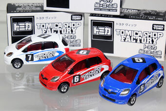 toyota vitz tomica