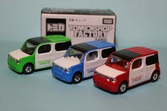 tomica nissan cube