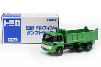 tomica garbage truck