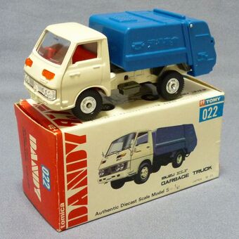 tomica garbage truck