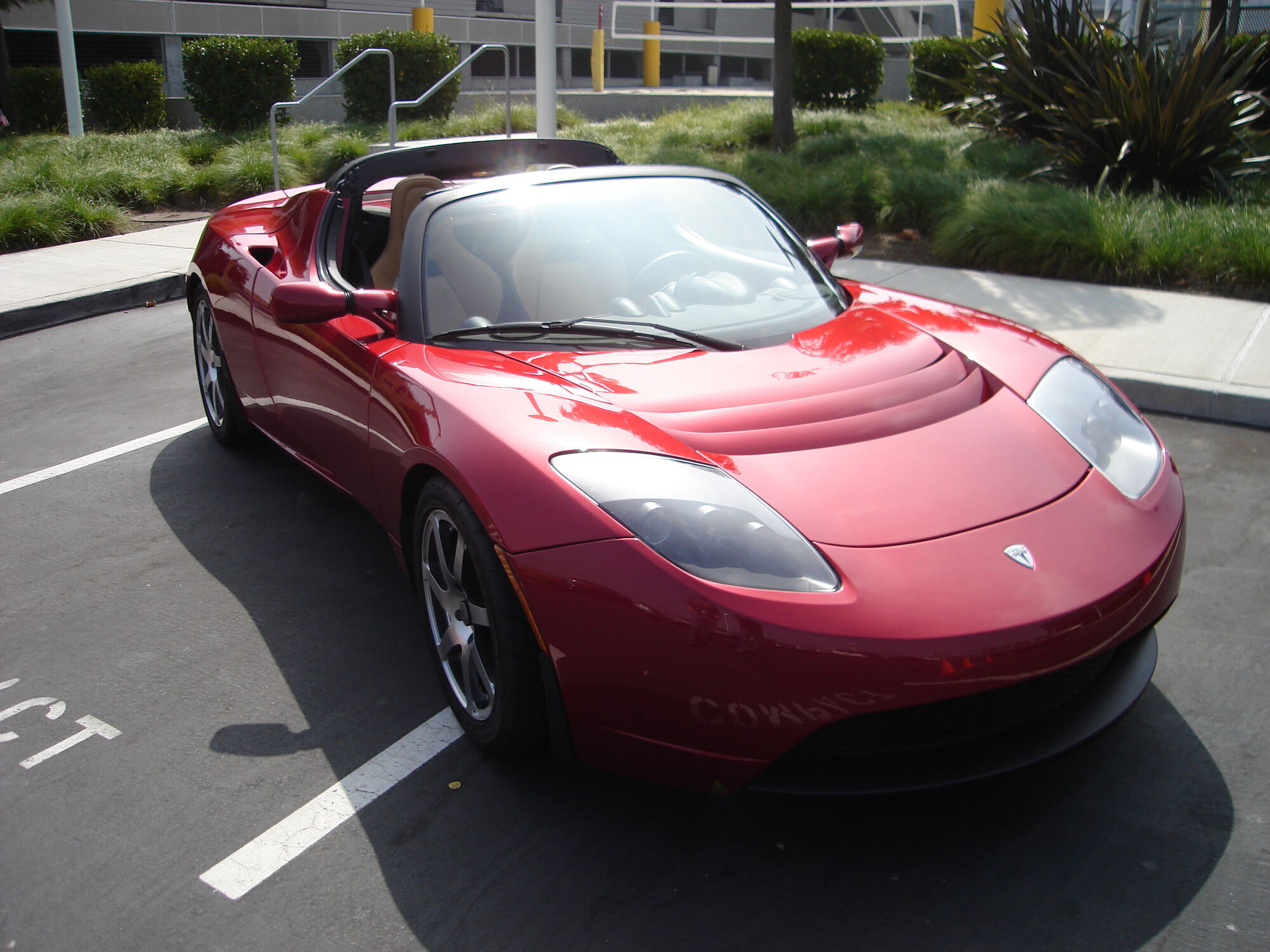 View Tesla Roadster Pictures Background