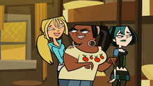 Bridgette and Leshawna moment