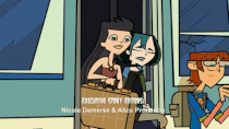 Gwen and Heather Fight
