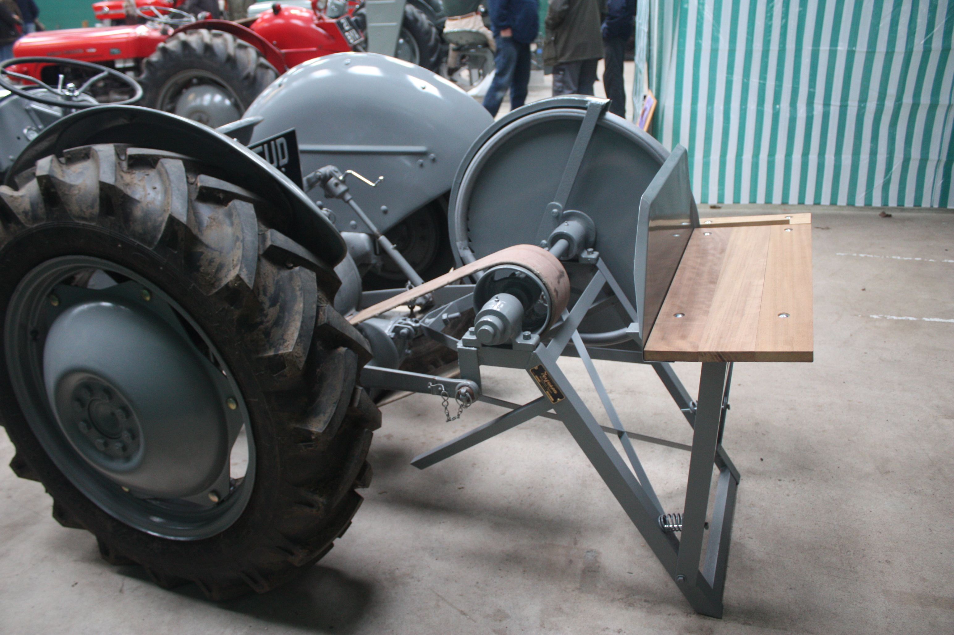 Saw Bench Tractor Construction Plant Wiki Fandom