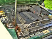 Land Rover Defender 2.8i engine