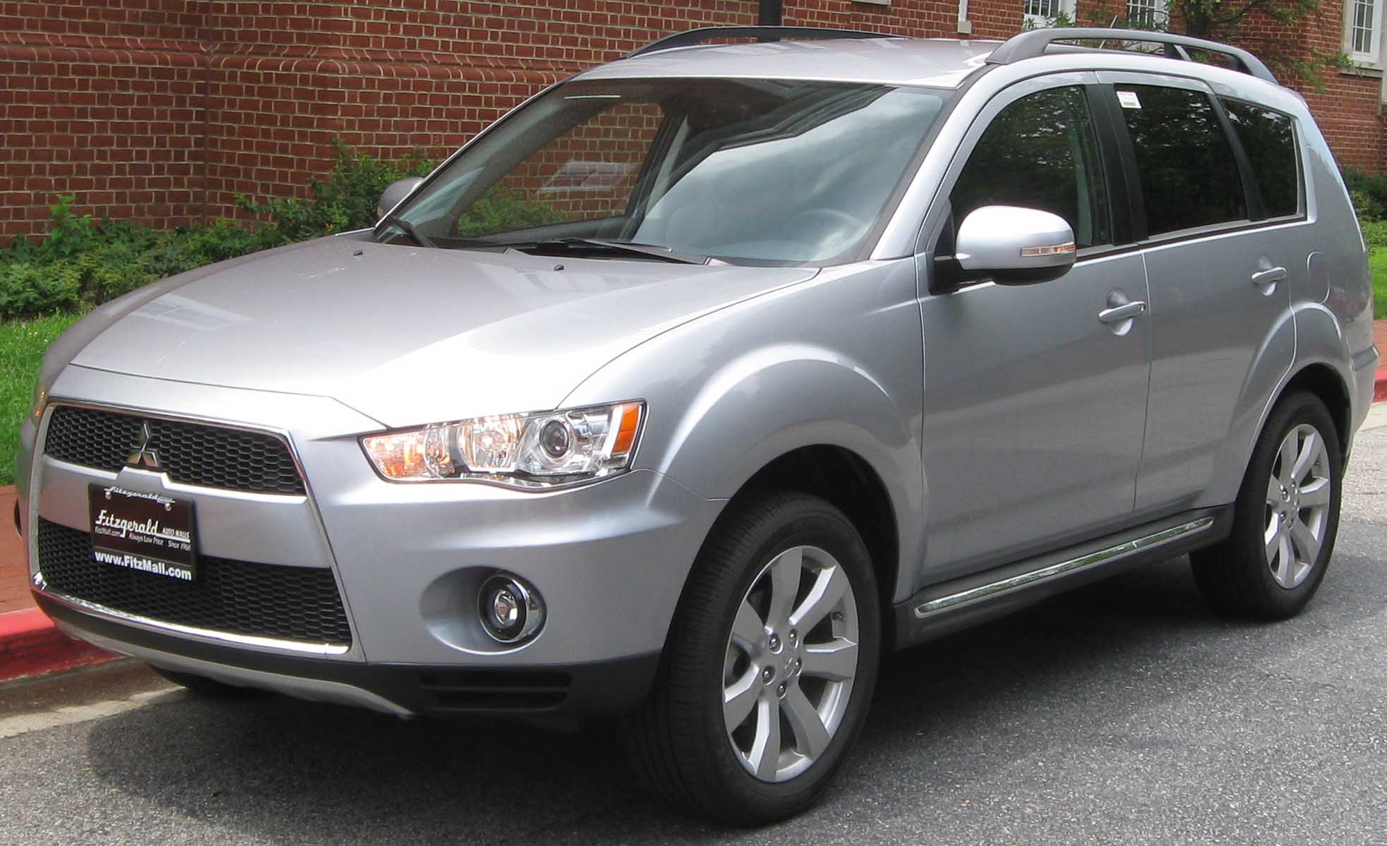 Mitsubishi Outlander Tractor Construction Plant Wiki Fandom