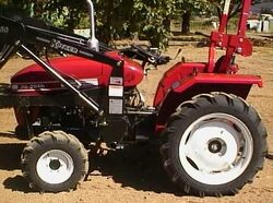 Task Master JM-204b MFWD w loader-2000
