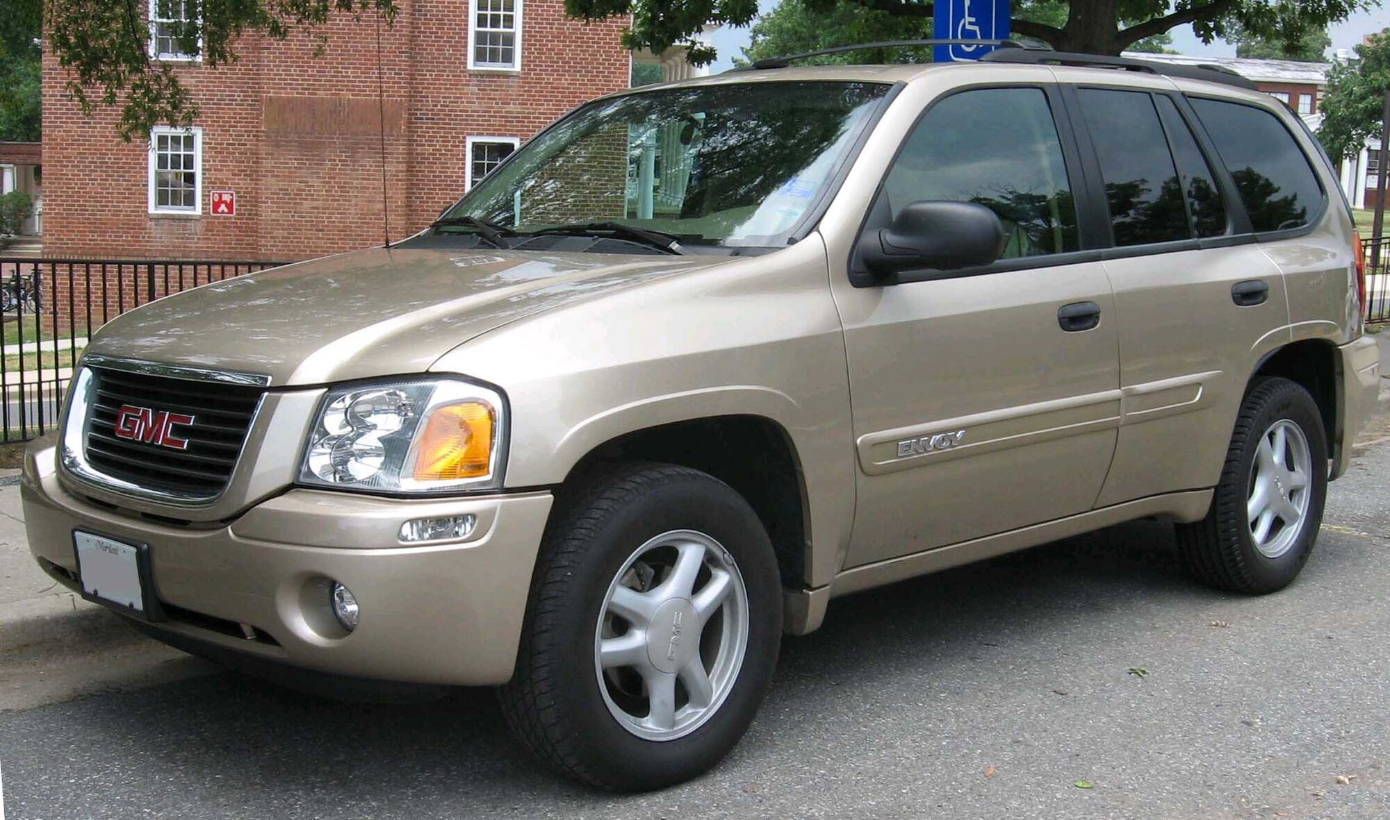 GMC Envoy Tractor & Construction Plant Wiki FANDOM powered by Wikia