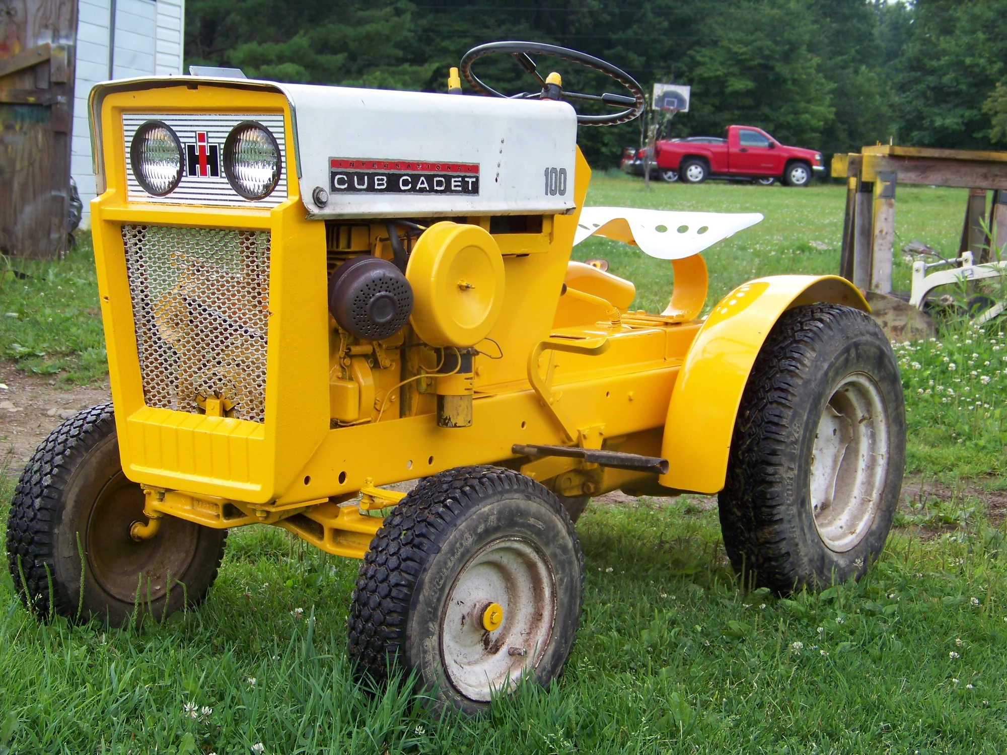 International Cub Cadet 100 | Tractor & Construction Plant Wiki | FANDOM  powered by Wikia